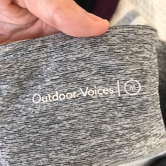 Outdoor voices two toned grey leggings - Picture 4 of 4